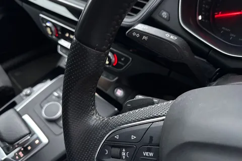 FD20RKV Audi Q5 2.0 TDI 40 Black Edition S Tronic quattro Euro 6 (s/s) 5dr Thumbnail #52