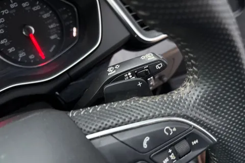 FD20RKV Audi Q5 2.0 TDI 40 Black Edition S Tronic quattro Euro 6 (s/s) 5dr Thumbnail #54