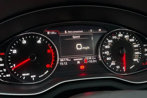 FD20RKV Audi Q5 2.0 TDI 40 Black Edition S Tronic quattro Euro 6 (s/s) 5dr Thumbnail #57