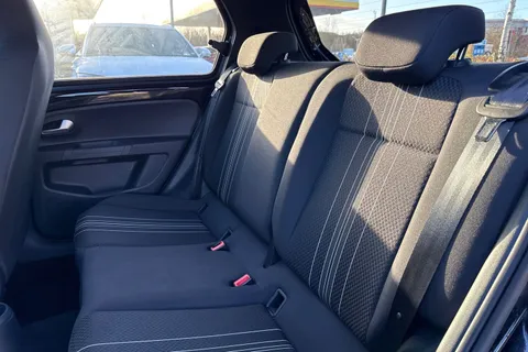 DE71OGG SEAT Mii 36.8kWh Auto 5dr Thumbnail #18