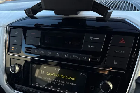 DE71OGG SEAT Mii 36.8kWh Auto 5dr Thumbnail #21