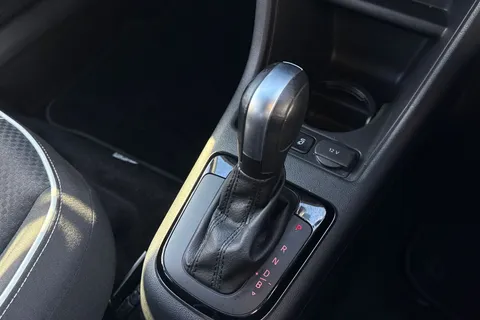 DE71OGG SEAT Mii 36.8kWh Auto 5dr Thumbnail #22