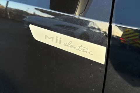 DE71OGG SEAT Mii 36.8kWh Auto 5dr Thumbnail #25