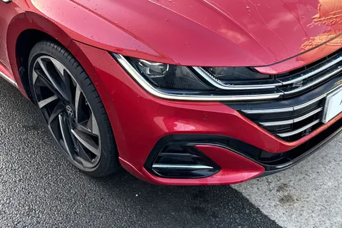 DC25NHX Volkswagen Arteon 2.0 TSI R-Line 5dr DSG | Pan Roof | DCC | Power Tailgate Thumbnail #8