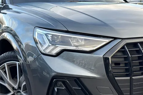 PJ25KXG Audi Q3 Black Edition 35 TFSI  150 PS S tronic Thumbnail #8