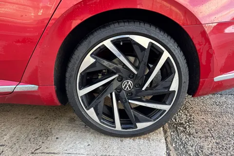 DC25NHX Volkswagen Arteon 2.0 TSI R-Line 5dr DSG | Pan Roof | DCC | Power Tailgate Thumbnail #11