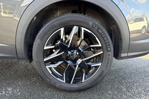 KW25UHO PEUGEOT 5008 1.2 HYBRID GT e-DSC6 Euro 6 (s/s) 5dr Thumbnail #13