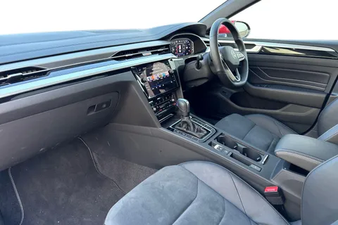 DC25NHX Volkswagen Arteon 2.0 TSI R-Line 5dr DSG | Pan Roof | DCC | Power Tailgate Thumbnail #14