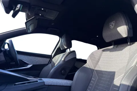 KW25UHO PEUGEOT 5008 1.2 HYBRID GT e-DSC6 Euro 6 (s/s) 5dr Thumbnail #16