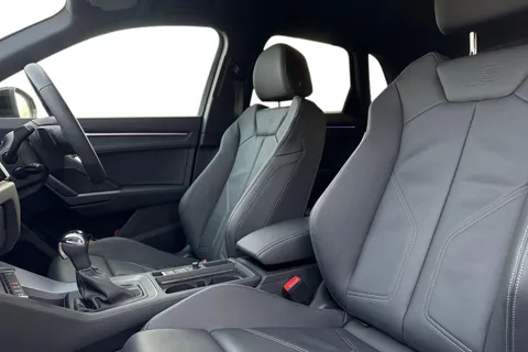 PJ25KXG Audi Q3 Black Edition 35 TFSI  150 PS S tronic Thumbnail #15