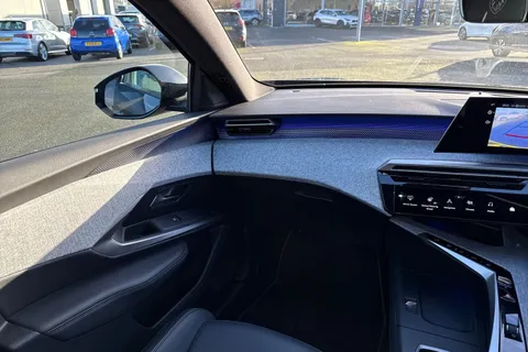 KW25UHO PEUGEOT 5008 1.2 HYBRID GT e-DSC6 Euro 6 (s/s) 5dr Thumbnail #20