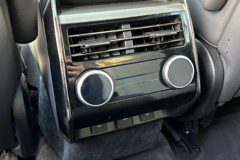 KR24LKF Land Rover Range Rover Sport 3.0 D300 Dynamic SE 5dr Thumbnail #19