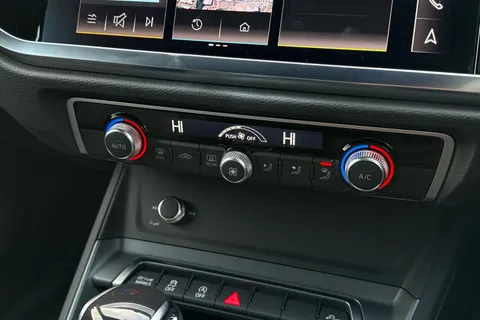 PJ25KXG Audi Q3 Black Edition 35 TFSI  150 PS S tronic Thumbnail #21