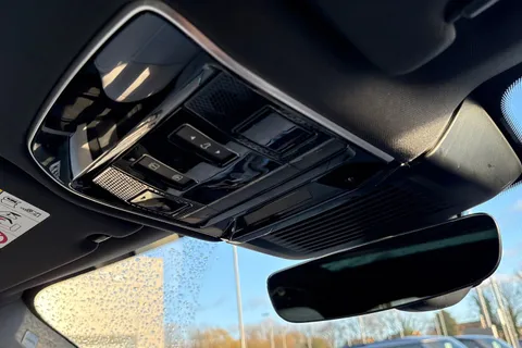 KR24LKF Land Rover Range Rover Sport 3.0 D300 Dynamic SE 5dr Thumbnail #24