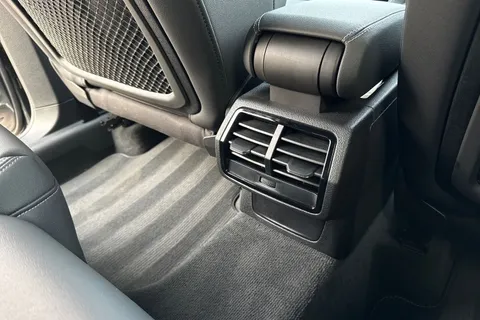 PJ25KXG Audi Q3 Black Edition 35 TFSI  150 PS S tronic Thumbnail #26