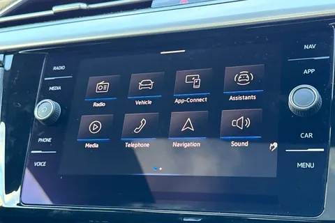 DC25NHX Volkswagen Arteon 2.0 TSI R-Line 5dr DSG | Pan Roof | DCC | Power Tailgate Thumbnail #26