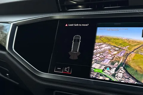 PJ25KXG Audi Q3 Black Edition 35 TFSI  150 PS S tronic Thumbnail #28