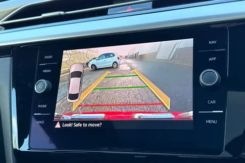 DC25NHX Volkswagen Arteon 2.0 TSI R-Line 5dr DSG | Pan Roof | DCC | Power Tailgate Thumbnail #31