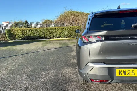 KW25UHO PEUGEOT 5008 1.2 HYBRID GT e-DSC6 Euro 6 (s/s) 5dr Thumbnail #35