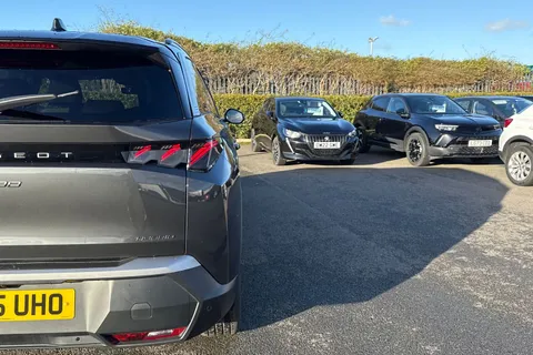 KW25UHO PEUGEOT 5008 1.2 HYBRID GT e-DSC6 Euro 6 (s/s) 5dr Thumbnail #36