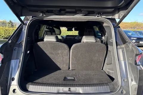 KW25UHO PEUGEOT 5008 1.2 HYBRID GT e-DSC6 Euro 6 (s/s) 5dr Thumbnail #38