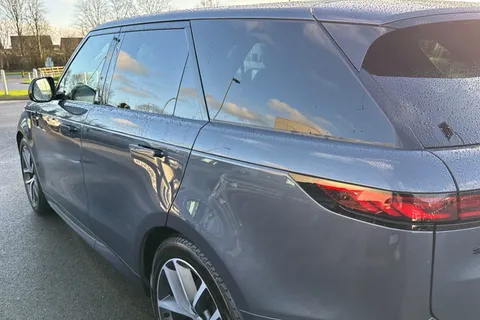 KR24LKF Land Rover Range Rover Sport 3.0 D300 Dynamic SE 5dr Thumbnail #38