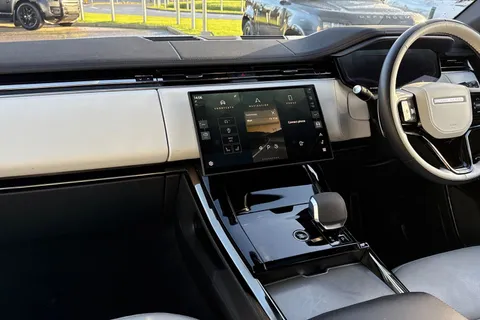 KR24LKF Land Rover Range Rover Sport 3.0 D300 Dynamic SE 5dr Thumbnail #42