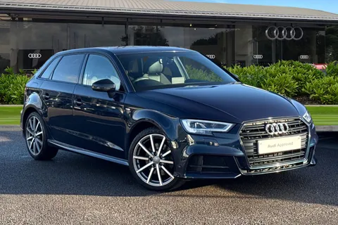 SM20VLG Audi A3 2.0 TDI 35 Black Edition Sportback S Tronic Euro 6 (s/s) 5dr Thumbnail #2