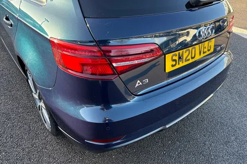 SM20VLG Audi A3 2.0 TDI 35 Black Edition Sportback S Tronic Euro 6 (s/s) 5dr Thumbnail #9