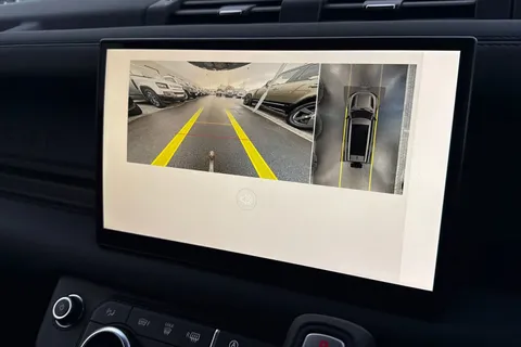 HG73FDA Land Rover Defender 130 3.0 D300 Outbound 5dr Thumbnail #12