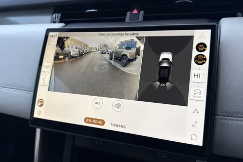 KJ73NVH Land Rover Discovery Sport 1.5 P300e Dynamic HSE 5dr Thumbnail #12