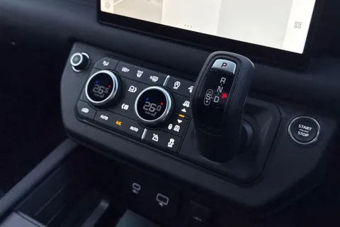 HG73FDA Land Rover Defender 130 3.0 D300 Outbound 5dr Thumbnail #13
