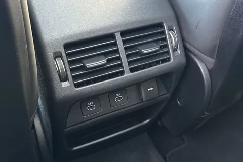 KJ73NVH Land Rover Discovery Sport 1.5 P300e Dynamic HSE 5dr Thumbnail #18