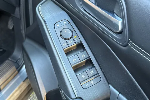 LT73SDX Nissan Qashqai 1.3 DIG-T MHEV Acenta Premium XTRON Euro 6 (s/s) 5dr Thumbnail #21