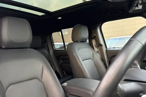 HG73FDA Land Rover Defender 130 3.0 D300 Outbound 5dr Thumbnail #21