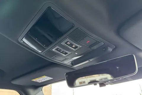 HG73FDA Land Rover Defender 130 3.0 D300 Outbound 5dr Thumbnail #23