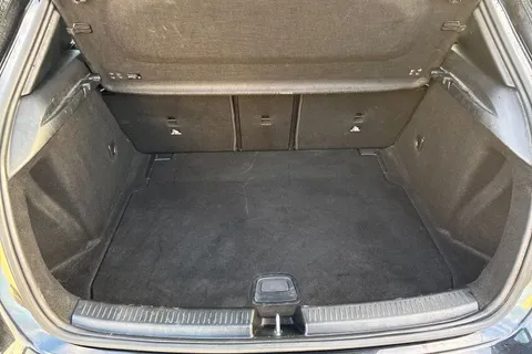 PF68FFG Mercedes-Benz A Class 1.5 A180d Sport (Executive) 7G-DCT Euro 6 (s/s) 5dr Thumbnail #6