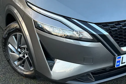 LT73SDX Nissan Qashqai 1.3 DIG-T MHEV Acenta Premium XTRON Euro 6 (s/s) 5dr Thumbnail #25