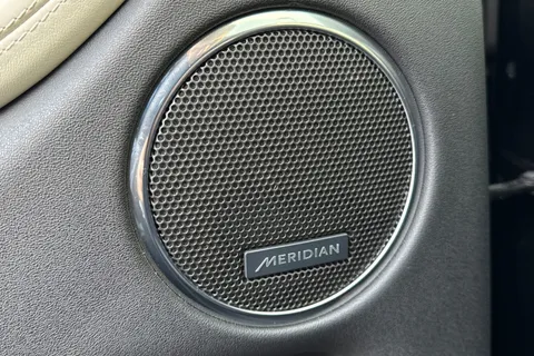 KJ73NVH Land Rover Discovery Sport 1.5 P300e Dynamic HSE 5dr Thumbnail #24