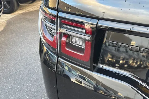 KJ73NVH Land Rover Discovery Sport 1.5 P300e Dynamic HSE 5dr Thumbnail #26