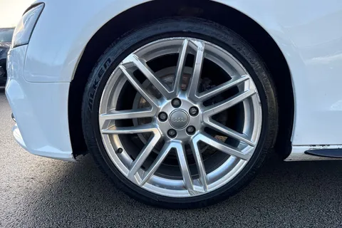 YY66GKZ Audi A5 Cabriolet 2.0 TDI S line Special Edition Plus Euro 6 (s/s) 2dr Thumbnail #13