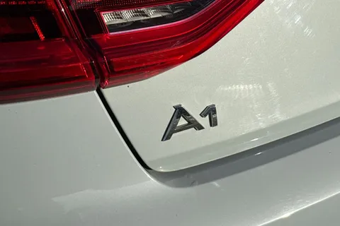 BV72PZT Audi A1 1.0 TFSI 30 S line Sportback S Tronic Euro 6 (s/s) 5dr Thumbnail #29