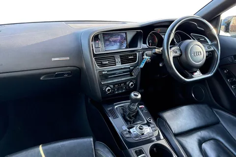YY66GKZ Audi A5 Cabriolet 2.0 TDI S line Special Edition Plus Euro 6 (s/s) 2dr Thumbnail #15