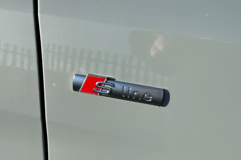 BV72PZT Audi A1 1.0 TFSI 30 S line Sportback S Tronic Euro 6 (s/s) 5dr Thumbnail #31