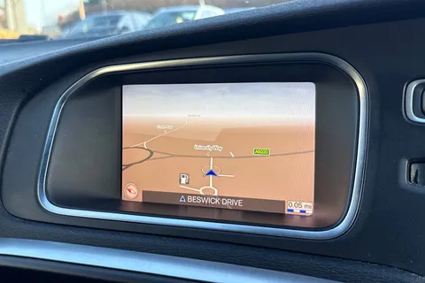 KT19BWV Volvo V40 1.5 T3 R-Design Edition Auto Euro 6 (s/s) 5dr Thumbnail #17