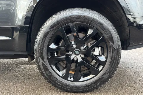 HG73FDA Land Rover Defender 130 3.0 D300 Outbound 5dr Thumbnail #35