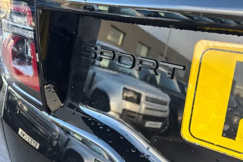 KJ73NVH Land Rover Discovery Sport 1.5 P300e Dynamic HSE 5dr Thumbnail #35