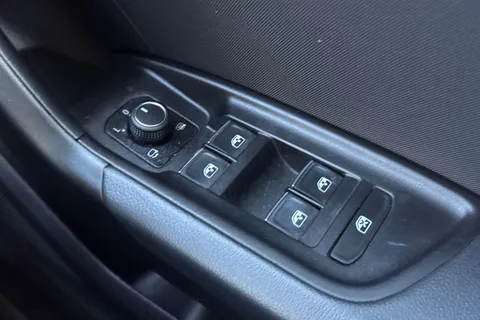 BV72PZT Audi A1 1.0 TFSI 30 S line Sportback S Tronic Euro 6 (s/s) 5dr Thumbnail #35