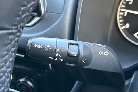 LT73SDX Nissan Qashqai 1.3 DIG-T MHEV Acenta Premium XTRON Euro 6 (s/s) 5dr Thumbnail #38