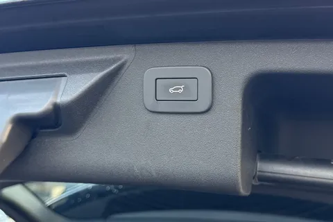 KJ73NVH Land Rover Discovery Sport 1.5 P300e Dynamic HSE 5dr Thumbnail #36